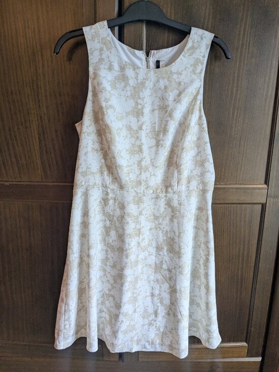 Kensie Dresses & Skirts - Kensie Sleeveless Floral Fit and Flare Dress